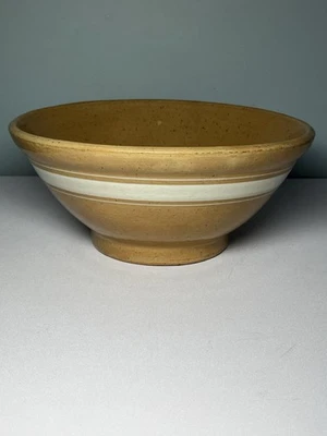 ANTIGA TIGELA DE MISTURA AMARELA COM FAIXAS Branca 11” LARGA FAZENDA PRIMITIVA - Imagem 1 de 4