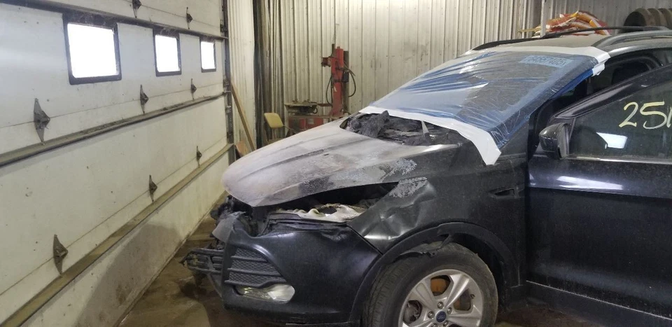 Задние тормоза подходят для 13-18 C-MAX 2111192 - Изображение 1 из 4