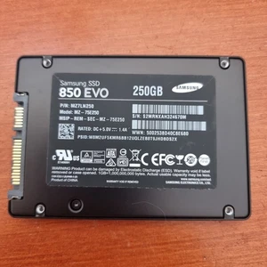 Samsung 850 EVO Interne SSD (MZ-75E250) 250 GB, 2,5 Zoll SATA III Festplatte - Bild 1 von 2