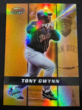 TONY GWYNN San Diego Padres 2000 Bowman's Best Refractor  MLB HOF Legend