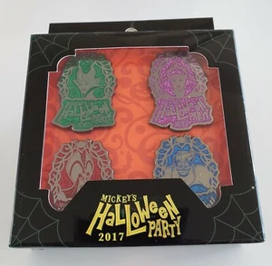 DLR MICKEY'S HALLOWEEN PARTY SCHURKEN BOXED PIN SET Malefiz Böse Königin Ursula - Bild 1 von 7