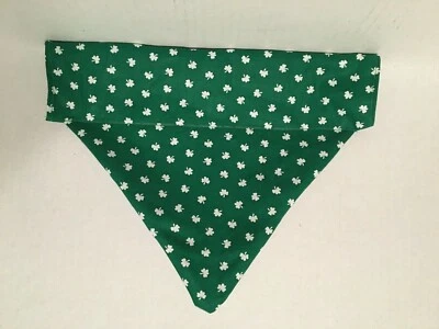 XL собака бандана ручной работы зеленый с трилистниками - Изображение 1 из 3