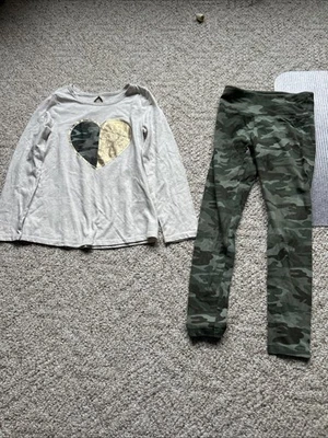 Justice  Girl  2 Pc Outfit  Size 8 - Image 1 of 4