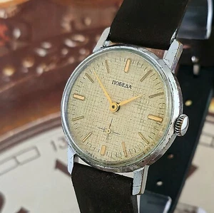 Orologio Vintage URSS Pobeda 2602 Orologio da polso meccanico sovietico 15 Gioielli 1956 anno - Foto 1 di 17