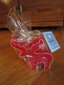 Moose Reindeer Deer Candle Red NEW Alpine Cabin Paraffin Wax Christmas Rustic - Picture 1 of 7