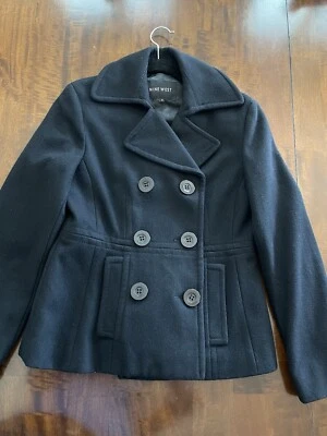 Casaco feminino Nine West ervilha mistura de lã preta botão peito duplo em excelente estado usado tamanho 4 - Imagem 1 de 4