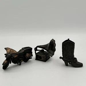 Vintage Druckguss Metall Bleistiftspitzer Menge 3 Victrola Cowboystiefel Motorrad - Bild 1 von 12