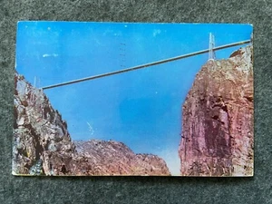 Postal de 1951 de colección puente colgante sobre Royal Gorge - Imagen 1 de 2