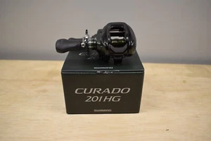 Mulinello Shimano Curado M 201HG 7.4:1 sinistro CU201HGM - Foto 1 di 4