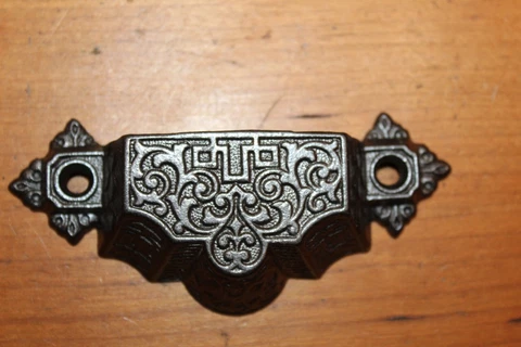 Antique Victorian 1872 Cast Iron Bin Apothecary Cupboard Drawer Pull L-107 Cover