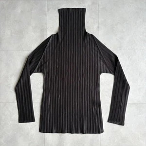 ISSEY MIYAKE PLEATS PLEASE hochgeschlossene plissierte Tops dunkelbraun 3 Kostenloser Versand aus Japan - Bild 1 von 14