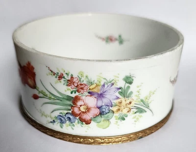 Vide-Poche ancien en Porcelaine peinte à la Main, Manufacture de "MEISSEN" 19ème - Photo 1/4