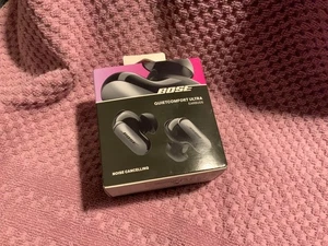 Bose QuietComfort Ultra Wireless Noise Cancelling Earbuds New SEALED - Picture 1 of 7