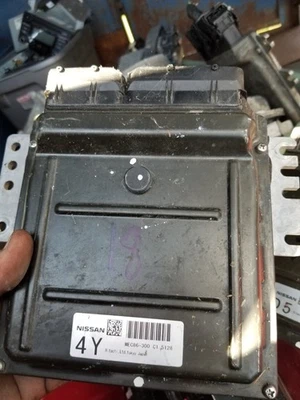2005 Nissan Titan Engine Computer ECU ECM MEC86-300 - Image 1 of 2