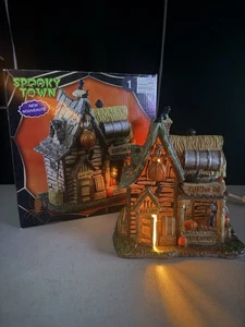 Lemax Spooky Town Halloween "The Last Straw" House of The Scarecrow 35015 - Picture 1 of 10