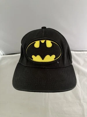 Batman Logo Black Fitted Hat Yellow & Black Logo DC Comics Tag Display Or Wear — 第 1/4 张图片