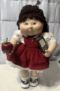 CABBAGE PATCH Porzellan Puppe Jennifer Sue Danbury Mint "Teacher's Pet" - Bild 1 von 14