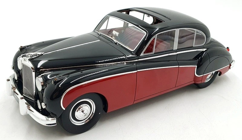 Best Of Show 1/18 Scale BOS408 - Jaguar MK VIII - Black/Dark Red - Image 1 of 4