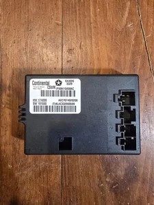 2020 Jeep Cherokee Heated Seat Heat Control Module PN 68410458AC Used, Works - Bild 1 von 3