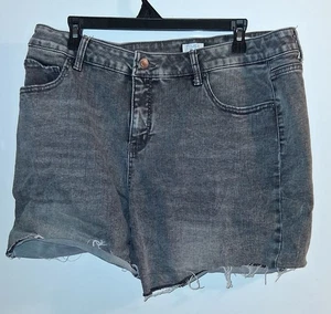 Time And Tru graue Shorts Größe 16 - Bild 1 von 2