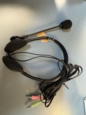 Cyber Acoustics AC-200B Black Headband Headsets - Image 1 of 3
