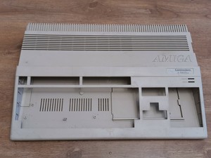 Commodore Amiga 500+ empty case with screws. 