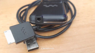 Sony Network Walkman NWZ-S615F Schwarz (2GB) Digitaler Medienplayer - Bild 1 von 4