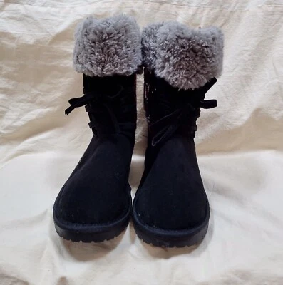 Womens MUKLUKS Cozy Black Boots Pull-Ons Lace-Up Shearling Lining Size 7  New - Image 1 of 4