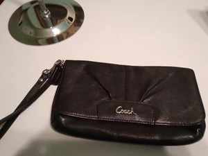 small vintage coach handbag or wristlet - Picture 1 of 3