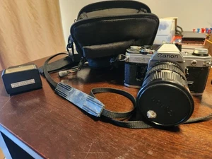 Canon AE-1 Program fotocamera reflex 35 mm con obiettivo 35-70 mm non testata P/R - Foto 1 di 23