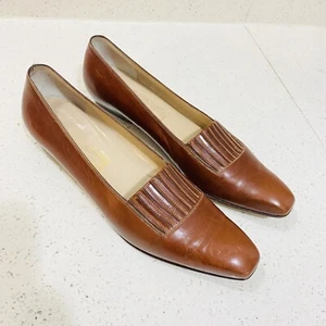 Salvatore Ferragamo Shoes Women's 9 AAAA Brown Leather Almond Toe Flats Read…. - Picture 1 of 23