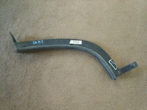 02 03 04 05 06 07 JEEP LIBERTY Right Rear door flare bracket 2002 2003 2005 2007 - Picture 1 of 3