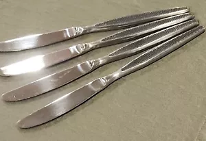 AMC Stainless Silverware CASCADE Pattern Set of 4 Dinner Knives Made Japan 8.5L - Picture 1 of 10