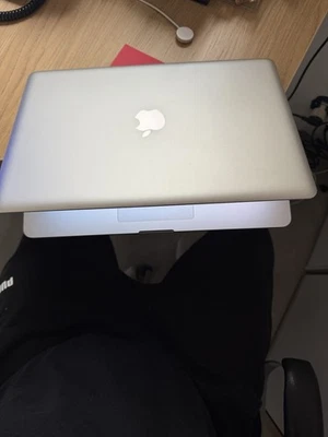 MacBook Pro Mid 2010 - 15 Pollici A1286 - Immagine 1 di 3