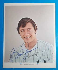 SIGNED BOBBY MURCER 1971 ARCO YANKEES PHOTO PACK 8x10 - Picture 1 of 2