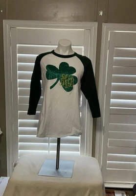 Camiseta Sport TEK Mujer Trébol Manga Larga Trébol Verde y Blanco Talla S Foto 1 de 4