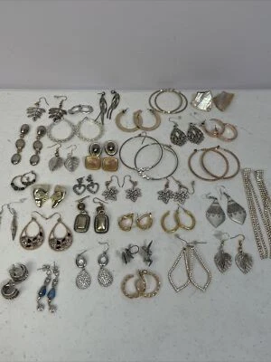 Lot of 32 Pairs of Vintage Earrings Women's Jewelry Assorted Sizes Colors - Image 1 of 4
