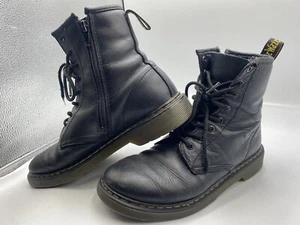 Dr. Doc Martens 1460 Y Men 5 Women 6 Lace Boot 8 Eyelet Black Soft Leather Used - Picture 1 of 18