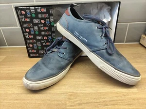 ZAPATOS DE CUERO MARVEL X TOMS PARA HOMBRE TALLA 10 UK AZUL MARINO CAPITÁN AMÉRICA USADOS DOS VECES - Imagen 1 de 17