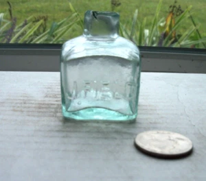 BEAUTIFUL AQUA BURST TOP SQUARE INK EMBOSSED, J FIELD'S - Picture 1 of 1