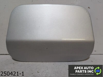 OEM 2004-2007 BMW 530I 3.0L Fuel Tank Door - Imagem 1 de 4