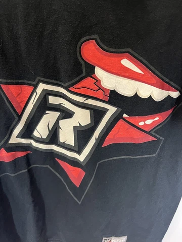 WWE Edge Star Wrestling T Shirt Size M Black  WWE Authentic Wear Cover