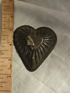 Early Antique Tin Cookie Cutter HEART   Primitive (A2) - Picture 1 of 3