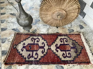Vintage Anatolian Tribal Rug | Small Turkish Farmhouse Wool Carpet 1.6x3.4 ft - Picture 1 of 9