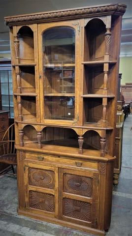 AMERICAN OAK AESTHETIC MOVEMENT CORNER CUPBOARD Cover