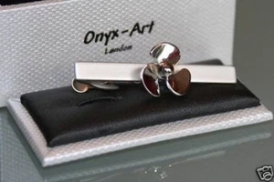 Barra de corbata para hombre - diseño de hélice * nueva * caja de regalo - Imagen 1 de 1