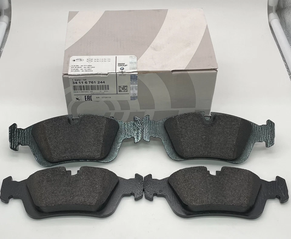 BMW Bremse Bremsbeläge E46 316i 318i 320i 325i Original BMW - Bild 1 von 1