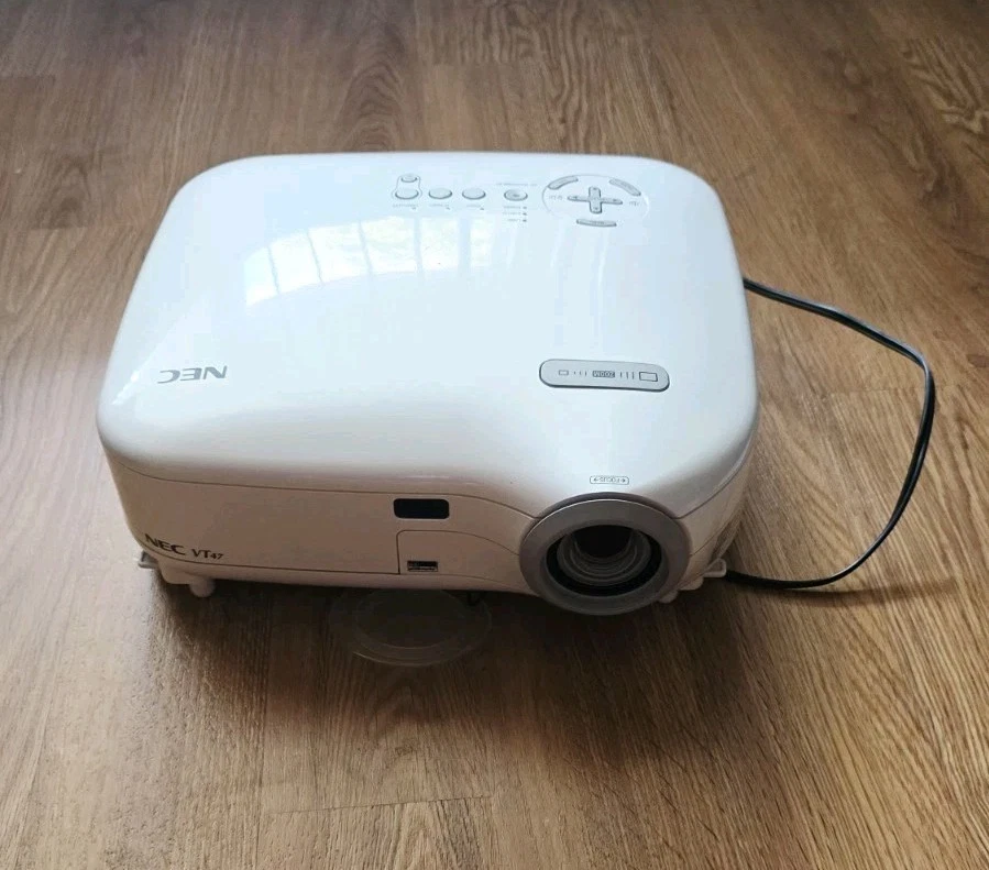 NEC VT47 VGA Home Cinema Projector Tested W/ Power Cord 79% Lamp Hours  - Image 1 of 4