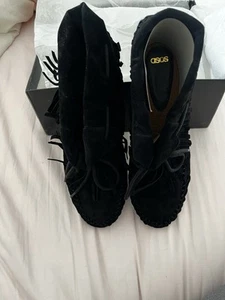 Brand NEW ASOS Amelia Black Suede Mocassin Ankle Boots UK 7 Kate Moss Style - Picture 1 of 6