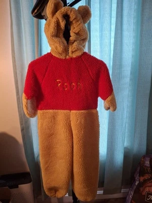 Disney Store WINNIE THE POOH Disfraz de Peluche Vientre Acolchado Niño Talla Mediana Foto 1 de 4